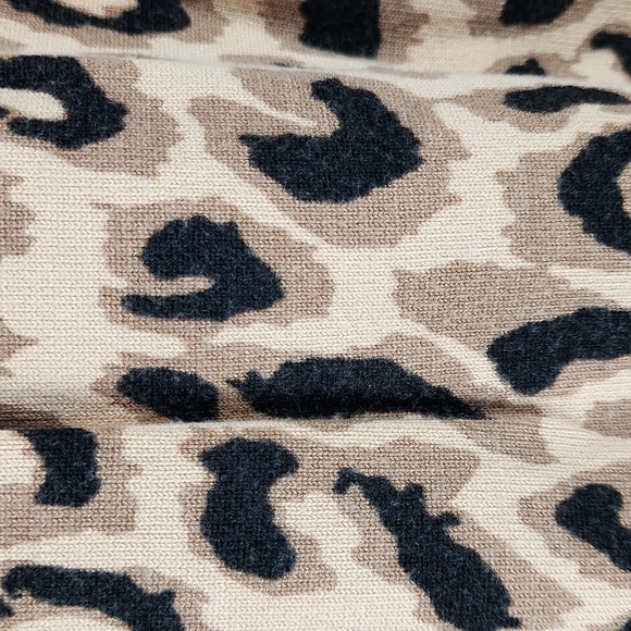 Joseph A Womans Pullover Top - Picture 9 of 11